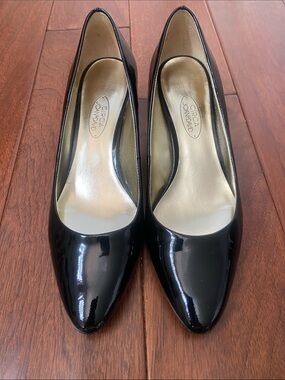 Joan & David Black Patent Pointed-Toe Pumps